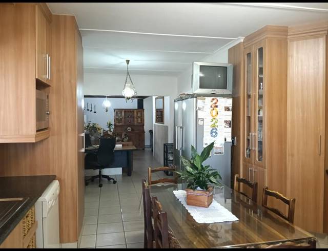 4 BEDROOM HOUSE FOR SALE IN RANDHART